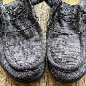 HEY DUDES Wally Stretch SZ10 Used Condition